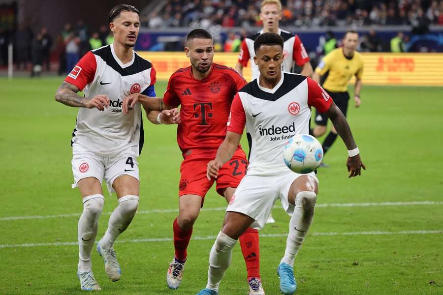 Bayern empata na casa do Eintracht Frankfurt