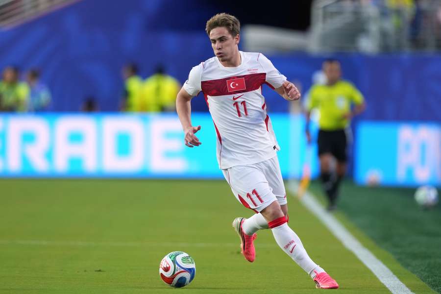 Juventus underwent surgery for a fracture in his left foot Juventus underwent surgery for a fracture in his left foot
