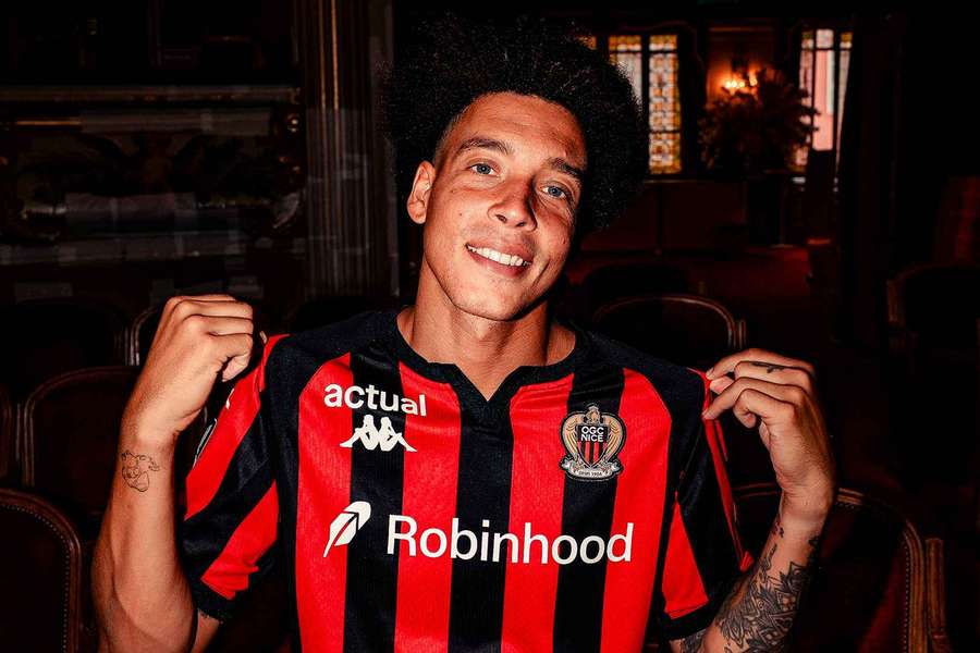"J'aimerais bien terminer ici", annonce le néo-Niçois Axel Witsel "J'aimerais bien terminer ici", annonce le néo-Niçois Axel Witsel