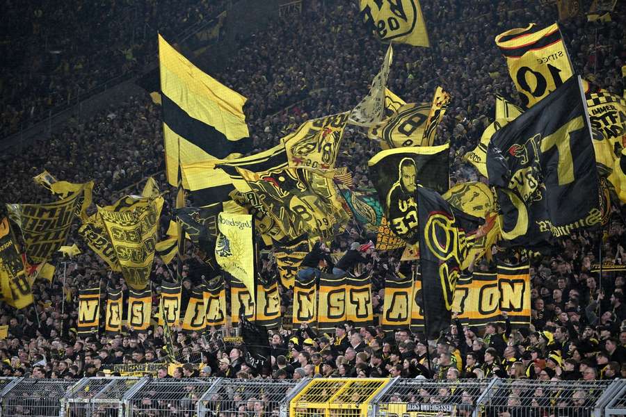 Die Dortmunder siegen ohne Magie. Die Dortmunder siegen ohne Magie.