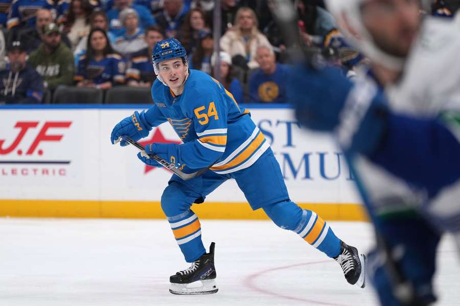 Dvorský si pripísal prvé minúty v novej sezóne NHL. Dvorský si pripísal prvé minúty v novej sezóne NHL.