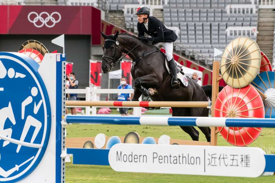 Český moderní pětibojař Martin Vlach na olympijských hrách v Tokiu.