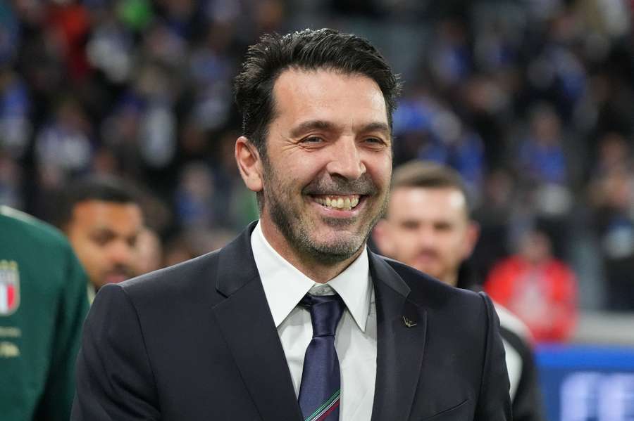 Gigi Buffon, lendário goleiro italiano Gigi Buffon, lendário goleiro italiano