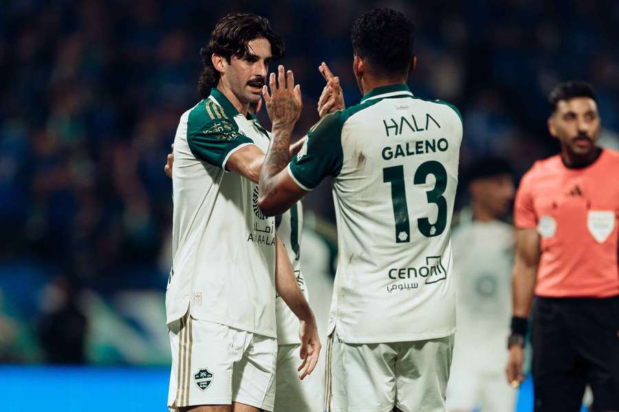 Francisco Trincão festeja o primeiro golo com Galeno Francisco Trincão festeja o primeiro golo com Galeno