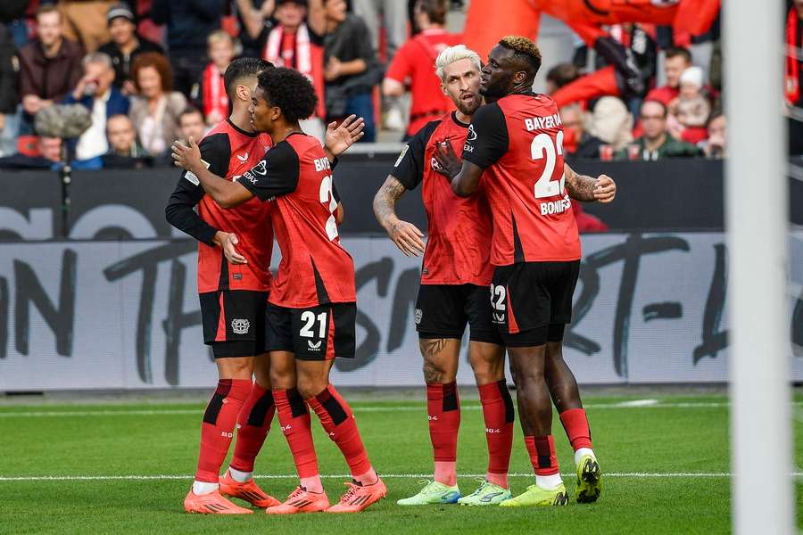 Leverkusen viert de 1-1 van Andrich