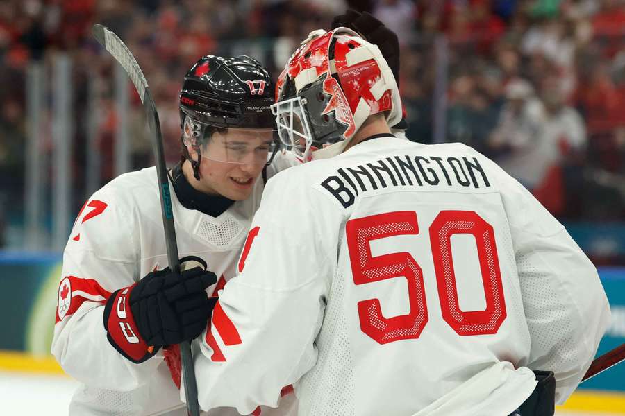 Celebrini a Binnington patrili medzi výrazné osoby Kanady. Celebrini a Binnington patrili medzi výrazné osoby Kanady.