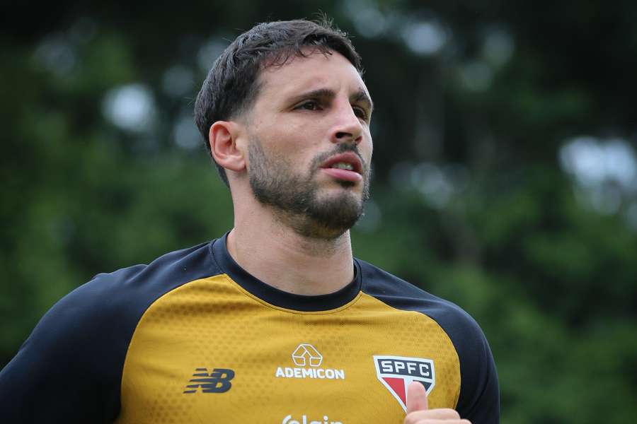 Calleri levou oito apontos após choque contra o Cruzeiro