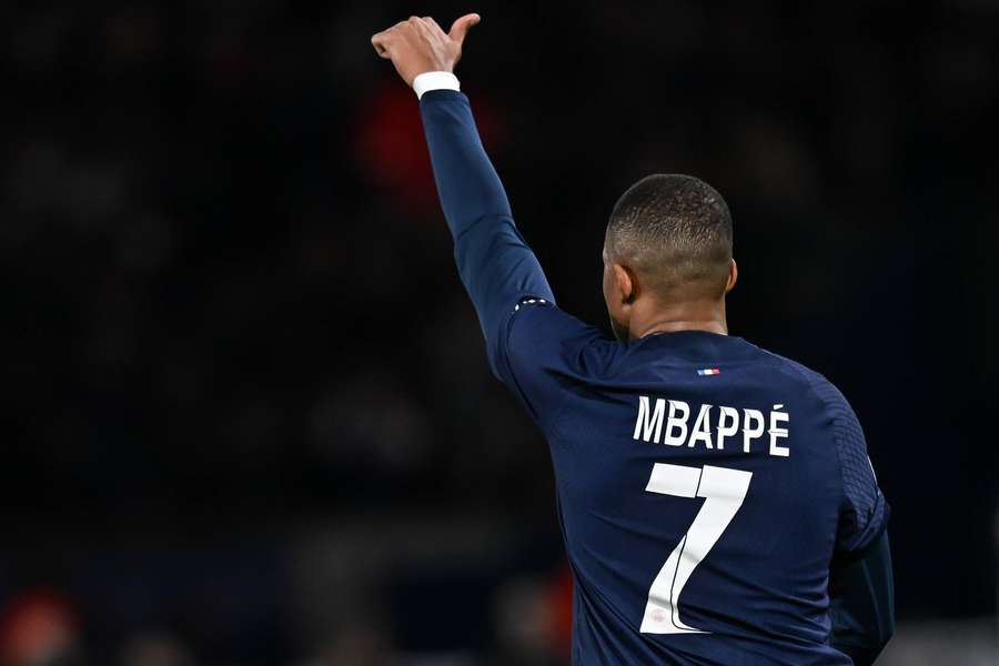Kylian Mbappé po sezóne opustí Paríž St. Germain.