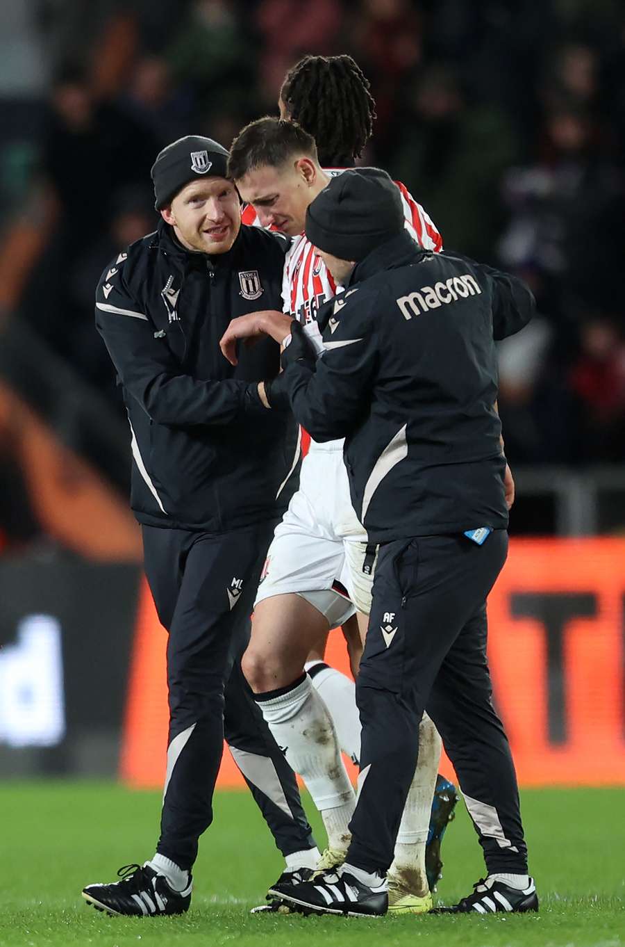 Boženík schádzal z ihriska v slzách.