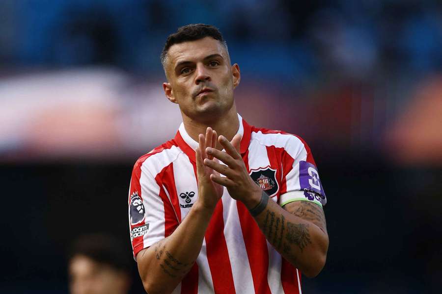 Xhaka je kapitánem Sunderlandu. Xhaka je kapitánem Sunderlandu.