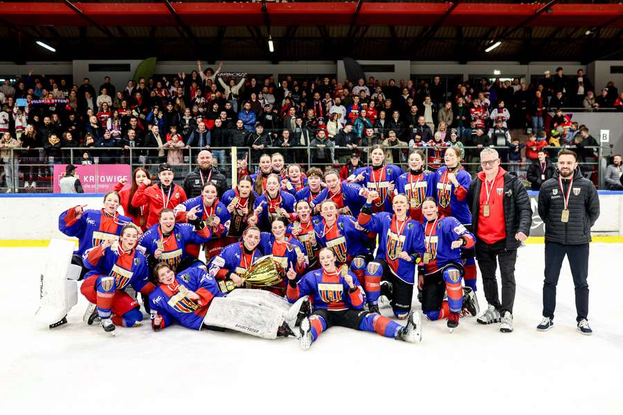 Polonia Bytom świętuje 15. mistrzostwo Polski w hokeju kobiet
