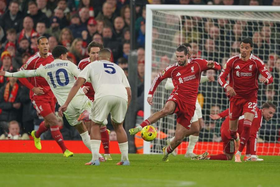 Gibbs-White gelou Anfield