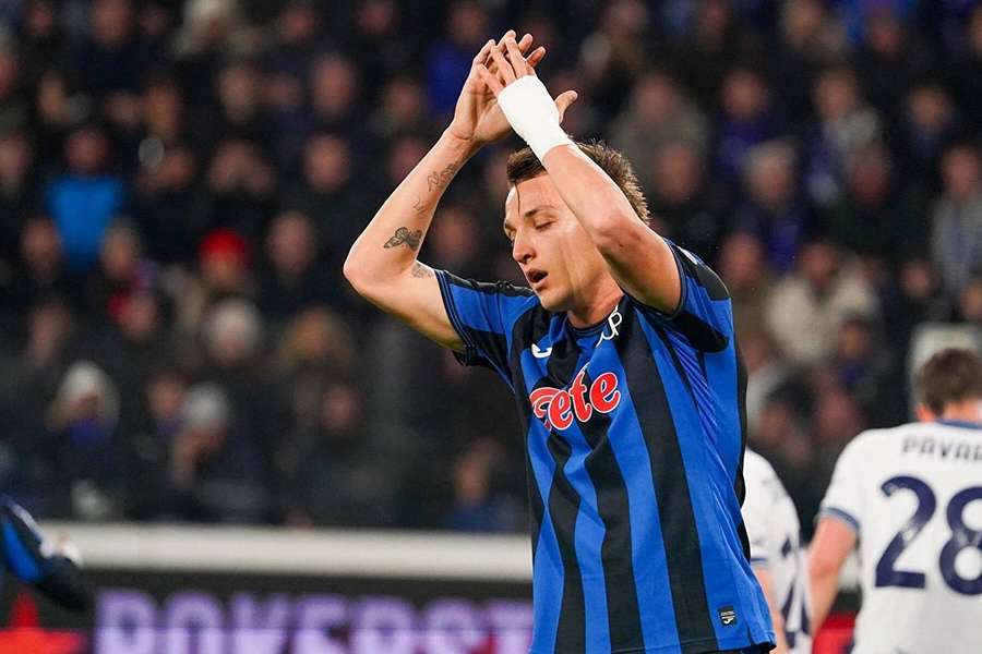 Mateo Retegui přestoupil z Atalanty Bergamo do Al Qadisiyahu. Mateo Retegui přestoupil z Atalanty Bergamo do Al Qadisiyahu.