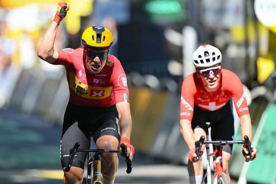Jonas Abrahamsen ganó en el esprint final
