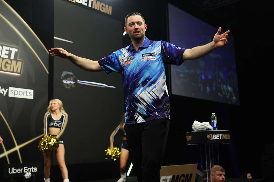 Luke Humphries celebrates victory in Birmingham