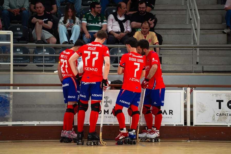 Oliveirense perdeu em Tomar por 4-2