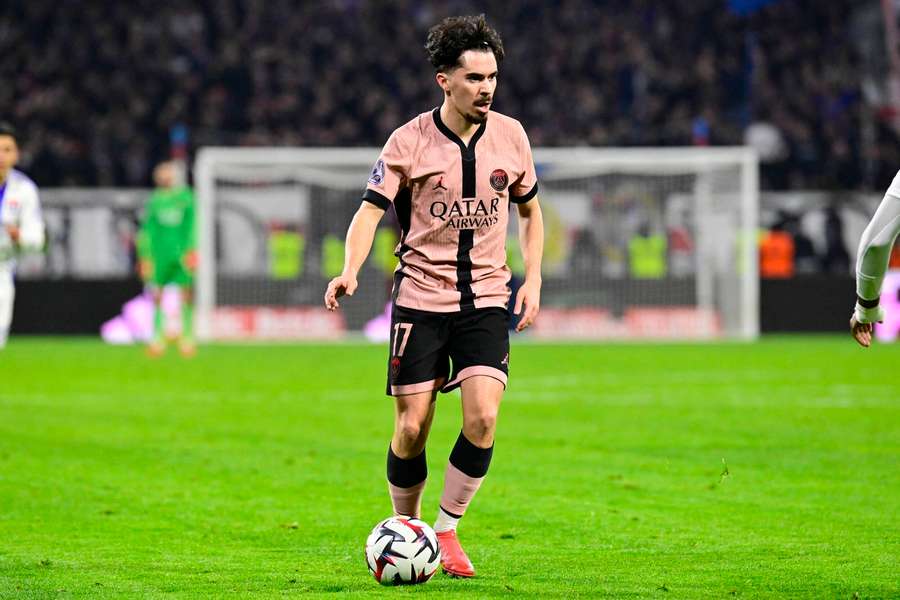 Vitinha obrigado a parar no PSG