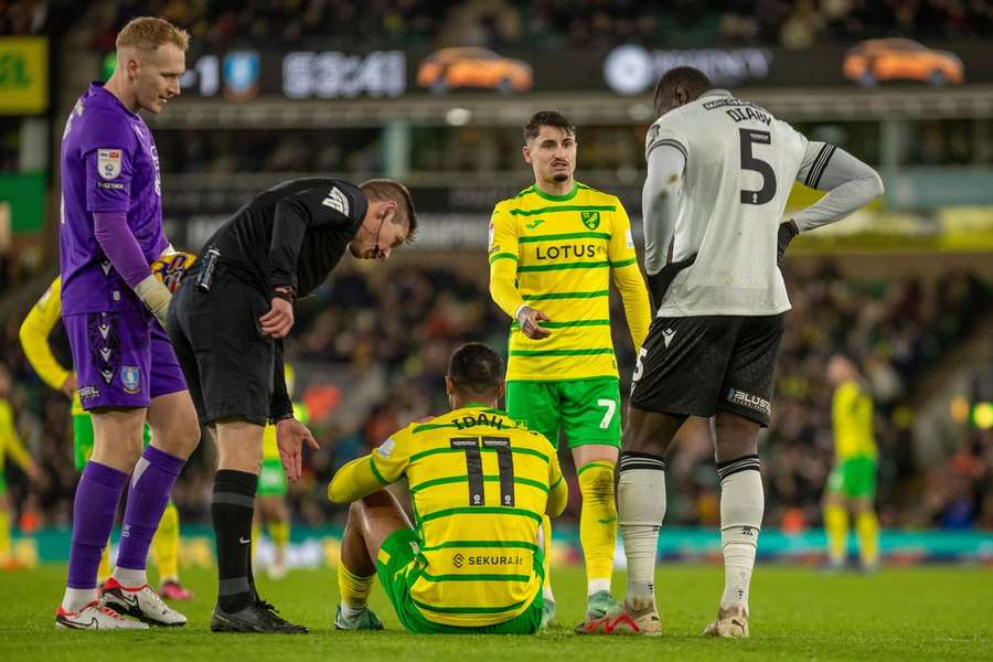 Norwich vs. Sheffield Wednesday 3-1