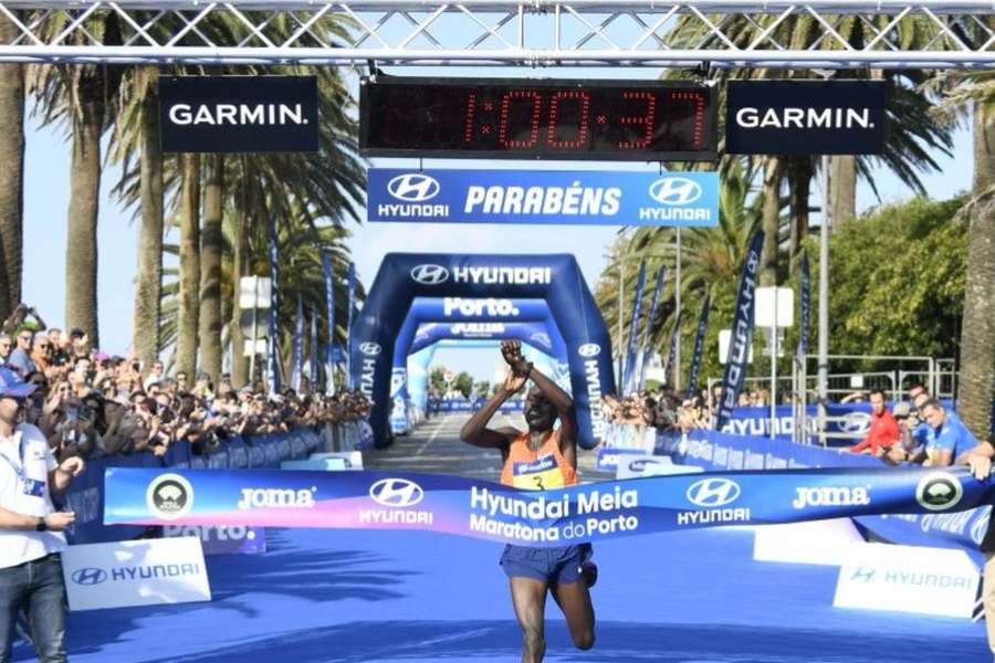 Meia Maratona do Porto tem partida marcada para as 09:00 de domingo