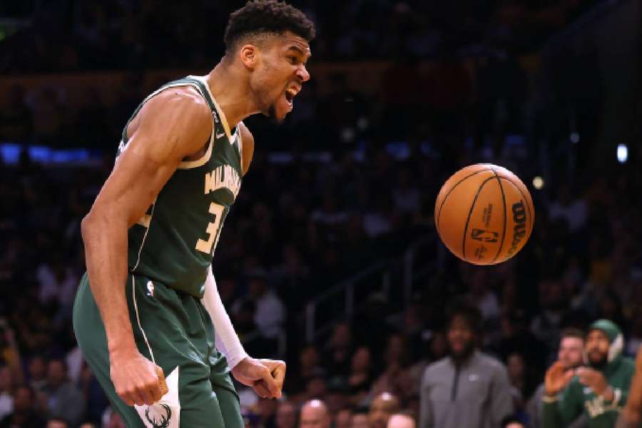 Com Giannis inspirado, Bucks chegou à nona vitória seguida