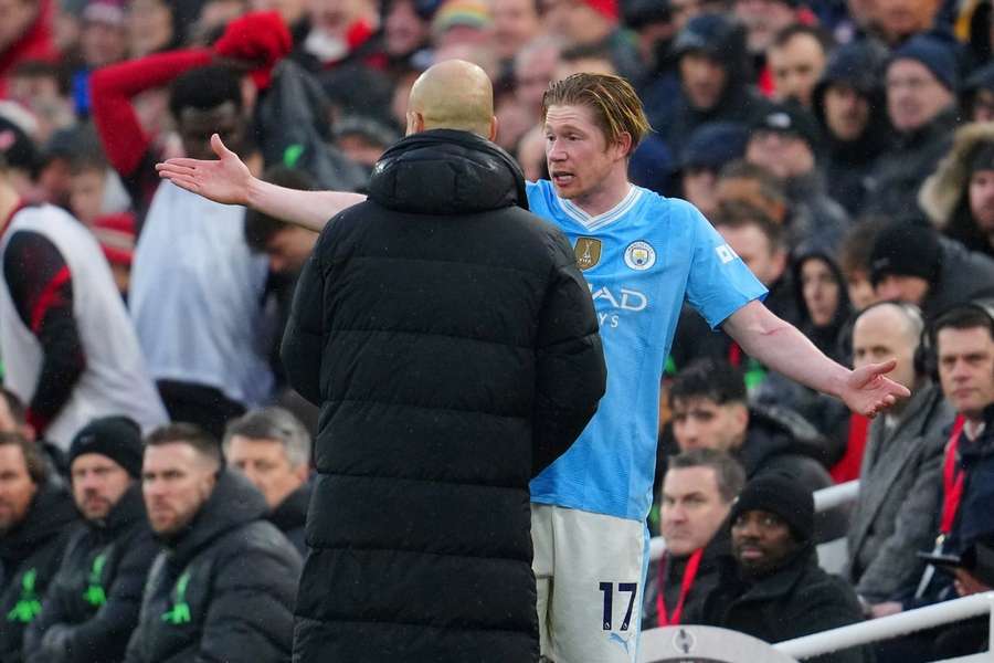 De Bruyne não ficou satisfeito por ter sido substituído