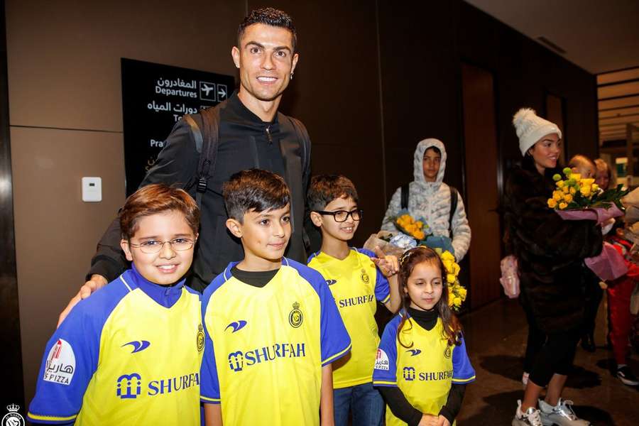 Cristiano Ronaldo chegou na segunda-feira à noite a Riade, capital da Arábia Saudita