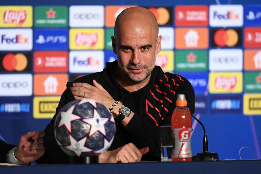 Pep Guardiola fala com a mídia antes da final