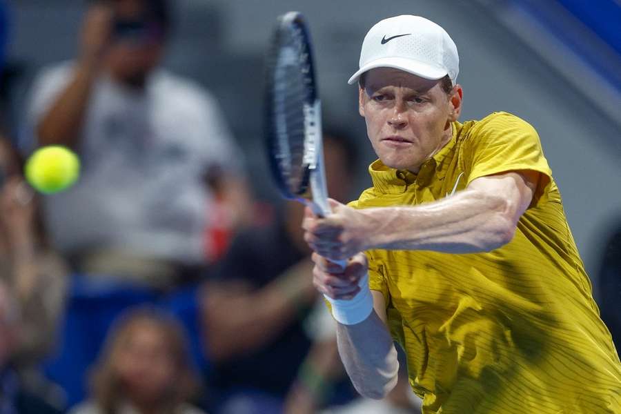 Jannik Sinner vynechává celou asijskou tour. Jannik Sinner vynechává celou asijskou tour.