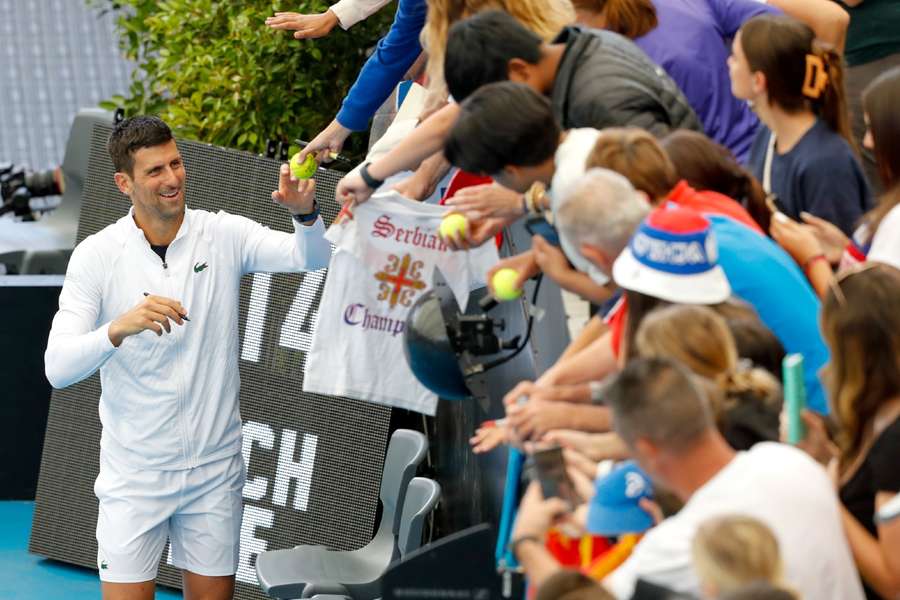 Australian Open verbant fans bij respectloos gedrag naar Novak Djokovic