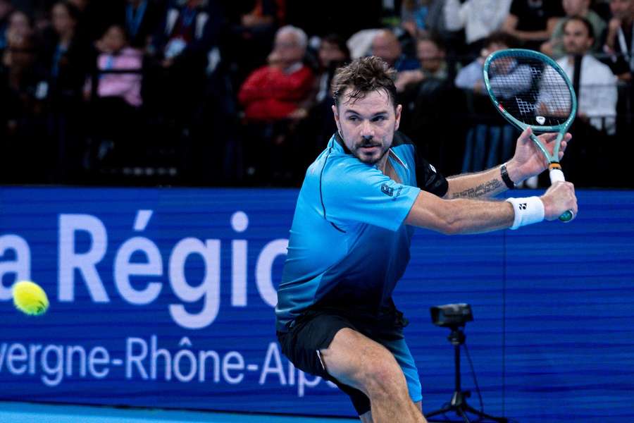Stan Wawrinka s-a calificat în optimile turneului ATP 250 de la Lyon Stan Wawrinka s-a calificat în optimile turneului ATP 250 de la Lyon
