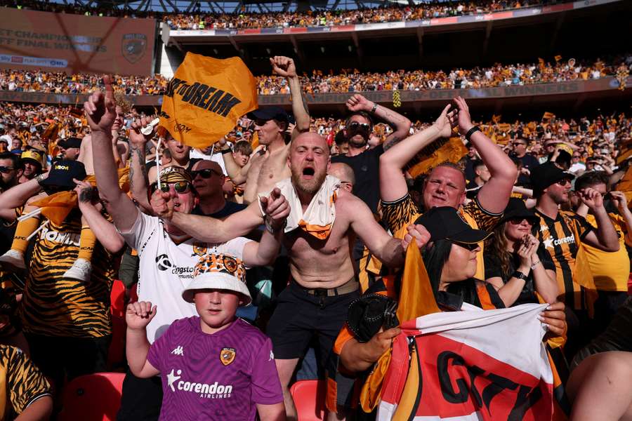 Fanoušci Hullu slavili návrat mezi elitu přímo ve Wembley.