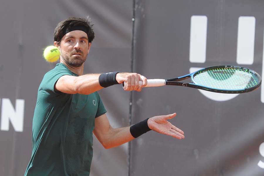 Gastão Elias esteve lesionado durante dois meses