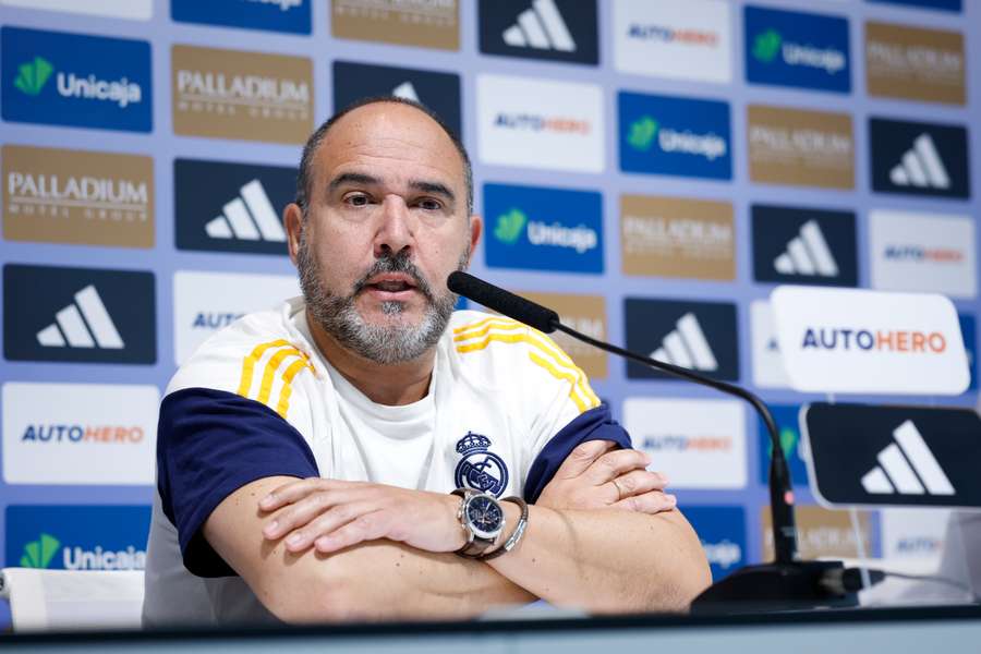 Chus Mateo, en la rueda de prensa previa al tercer partido de la final de la liga acb, primero en Valencia
