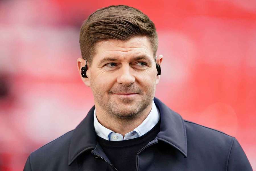 Steven Gerrard recusou comando técnico do Rangers
