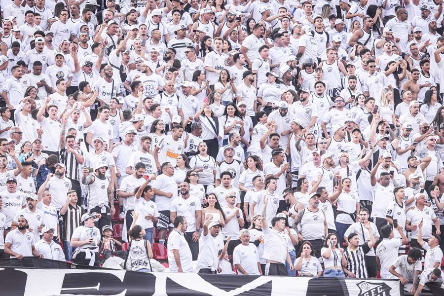 Los aficionados criticaron a la directiva y a la plantilla