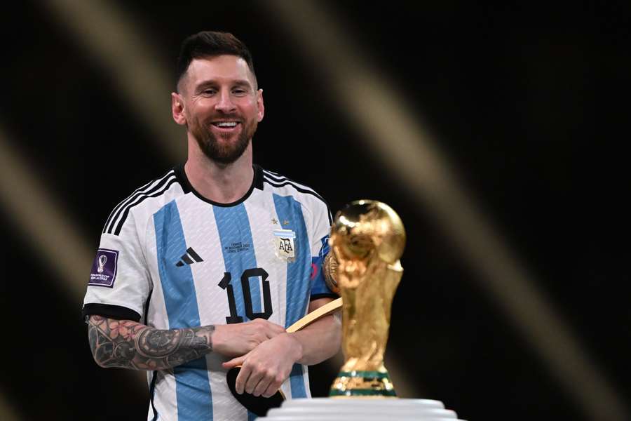 Messi vil ikke på pension: Jeg vil blive ved med at spille som verdensmester i Argentina-trøjen"