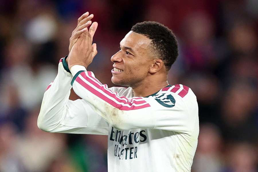 Mbappé foi decisivo em Barcelona 1x2 Real Madrid Mbappé foi decisivo em Barcelona 1x2 Real Madrid