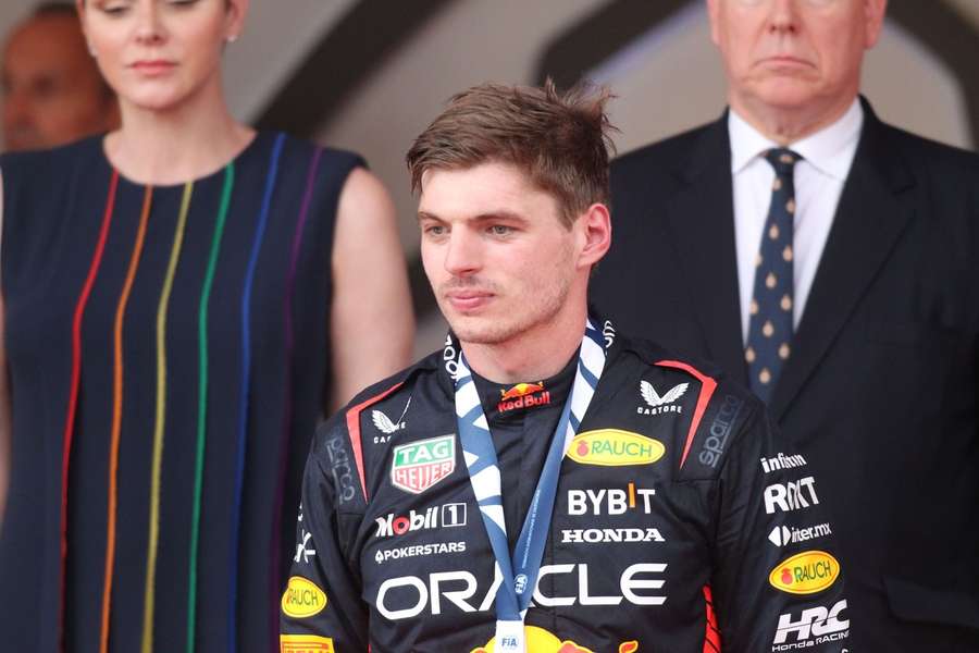 Max Verstappen, sur le podium de Monaco.