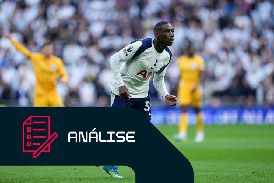 Randal Kolo Muani em ação frente ao Brighton Randal Kolo Muani em ação frente ao Brighton