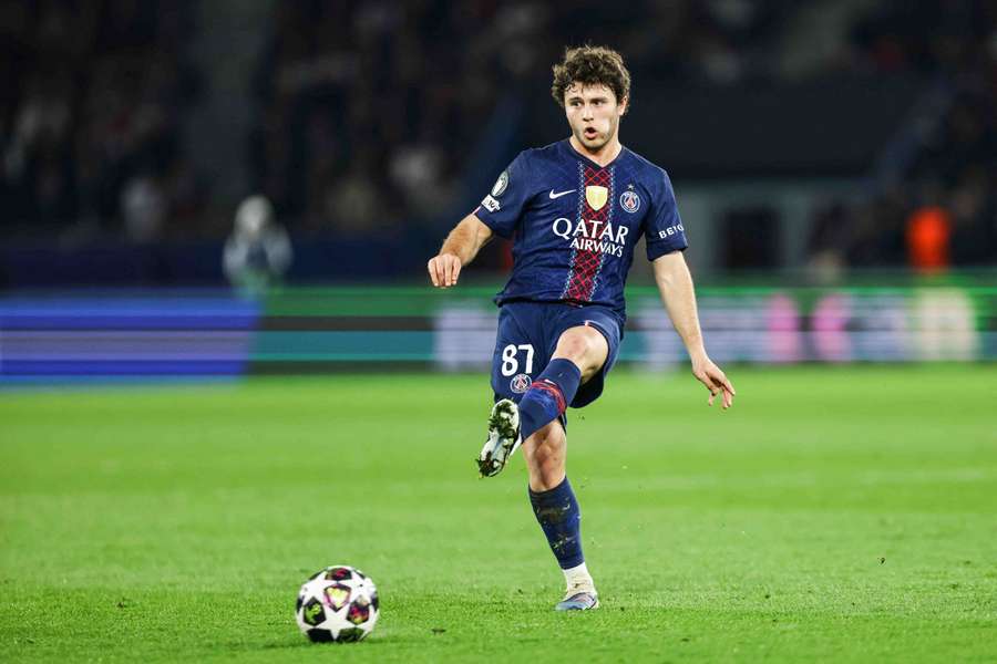 Joao Neves avec le PSG en Ligue des champions.