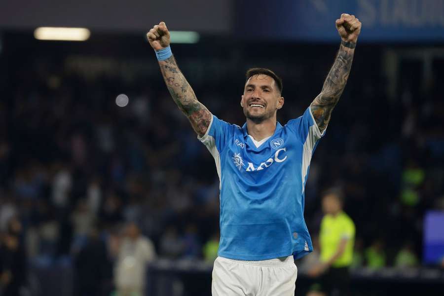 Matteo Politano of Napoli celebrates the goal of Scott McTominay Matteo Politano of Napoli celebrates the goal of Scott McTominay