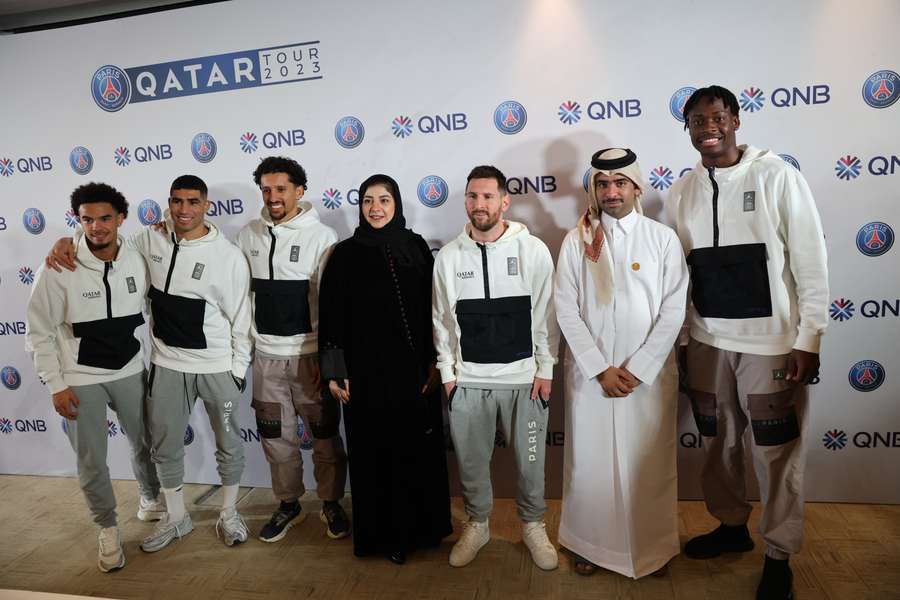 Quelques joueurs du PSG durant une séance dédicasse ce mercredi à Doha. 