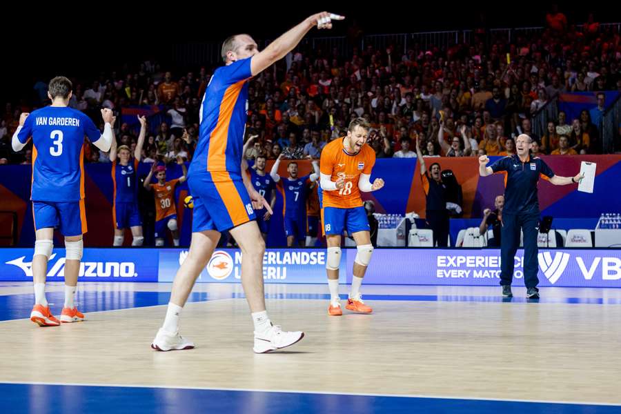 De Nederlandse volleyballers oefenen volgende maand in aanloop naar het EK twee keer tegen België