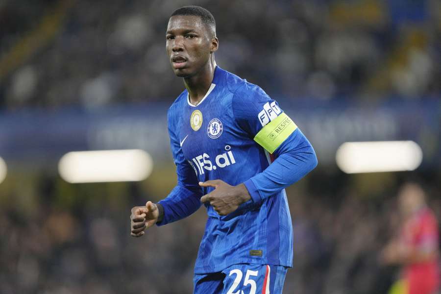 Caicedo bude dres Chelsea oblékat minimálně do roku 2033.