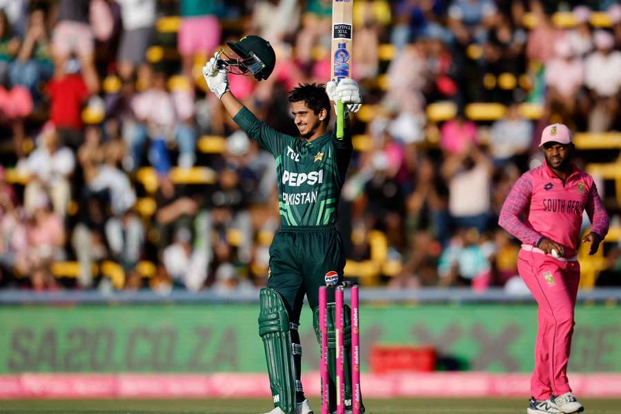 Ayub celebrates his second century of the series