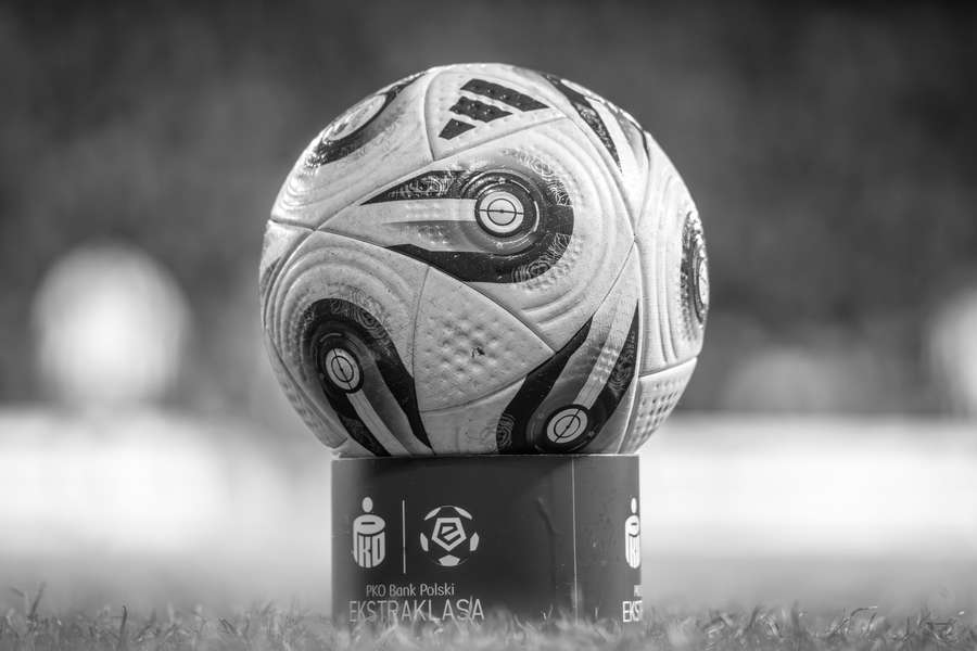 Nie tylko Ekstraklasa, pozostałe ligi i reprezentacje także zagrają po minucie ciszy