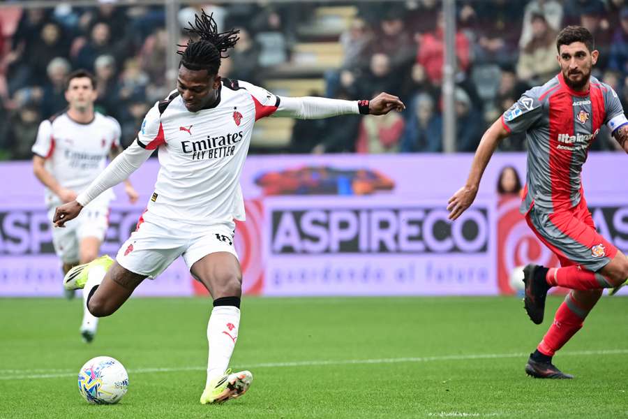 Rafael Leão fez o 0-2 aos 90+4 minutos Rafael Leão fez o 0-2 aos 90+4 minutos