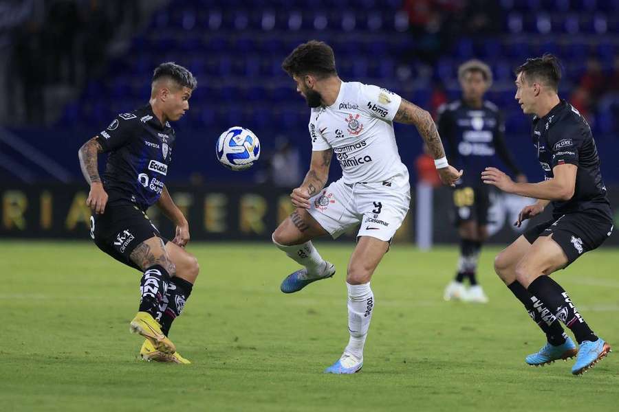 Corinthians não conseguiu se impor diante do Del Valle