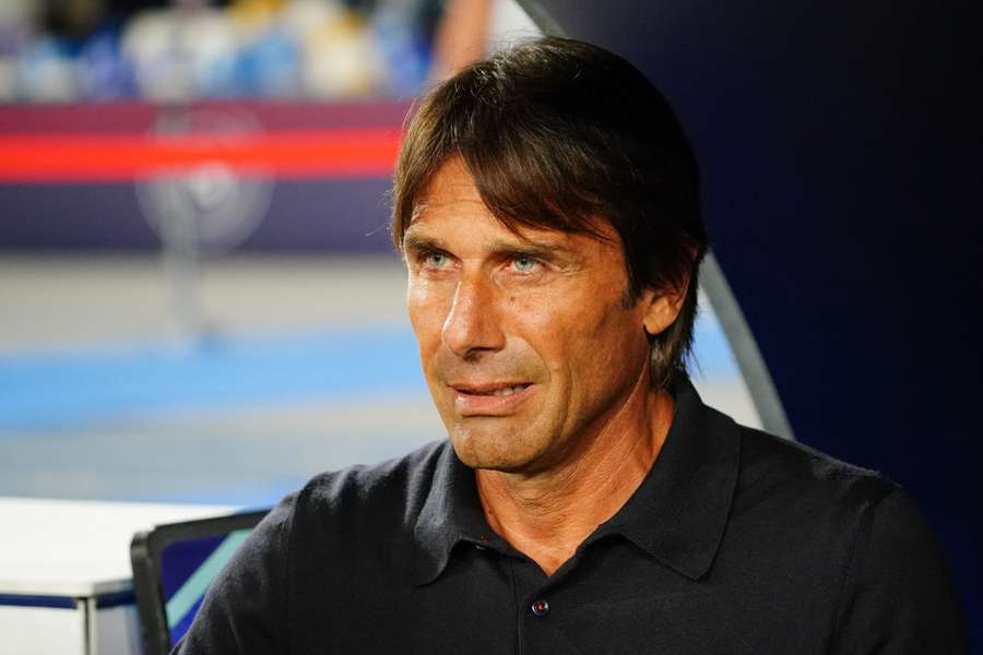 Antonio Conte, treinador do Nápoles