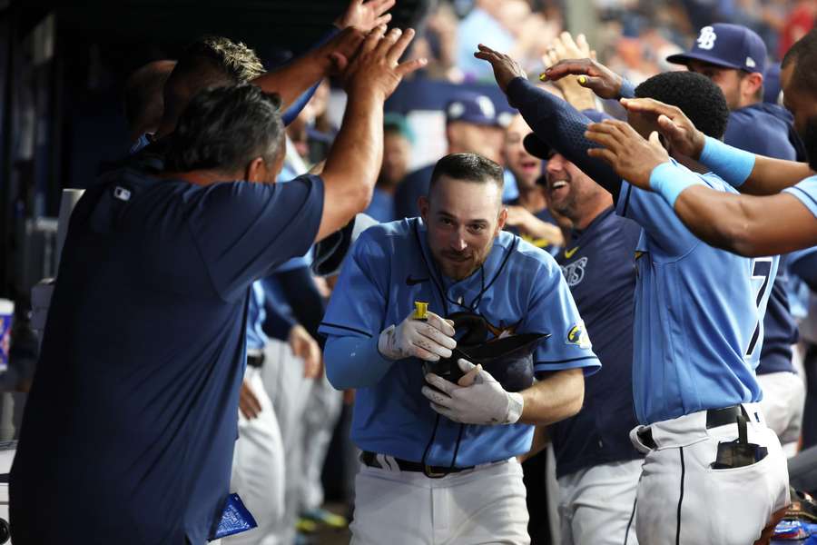 Solo HR sends Rays to 10-0